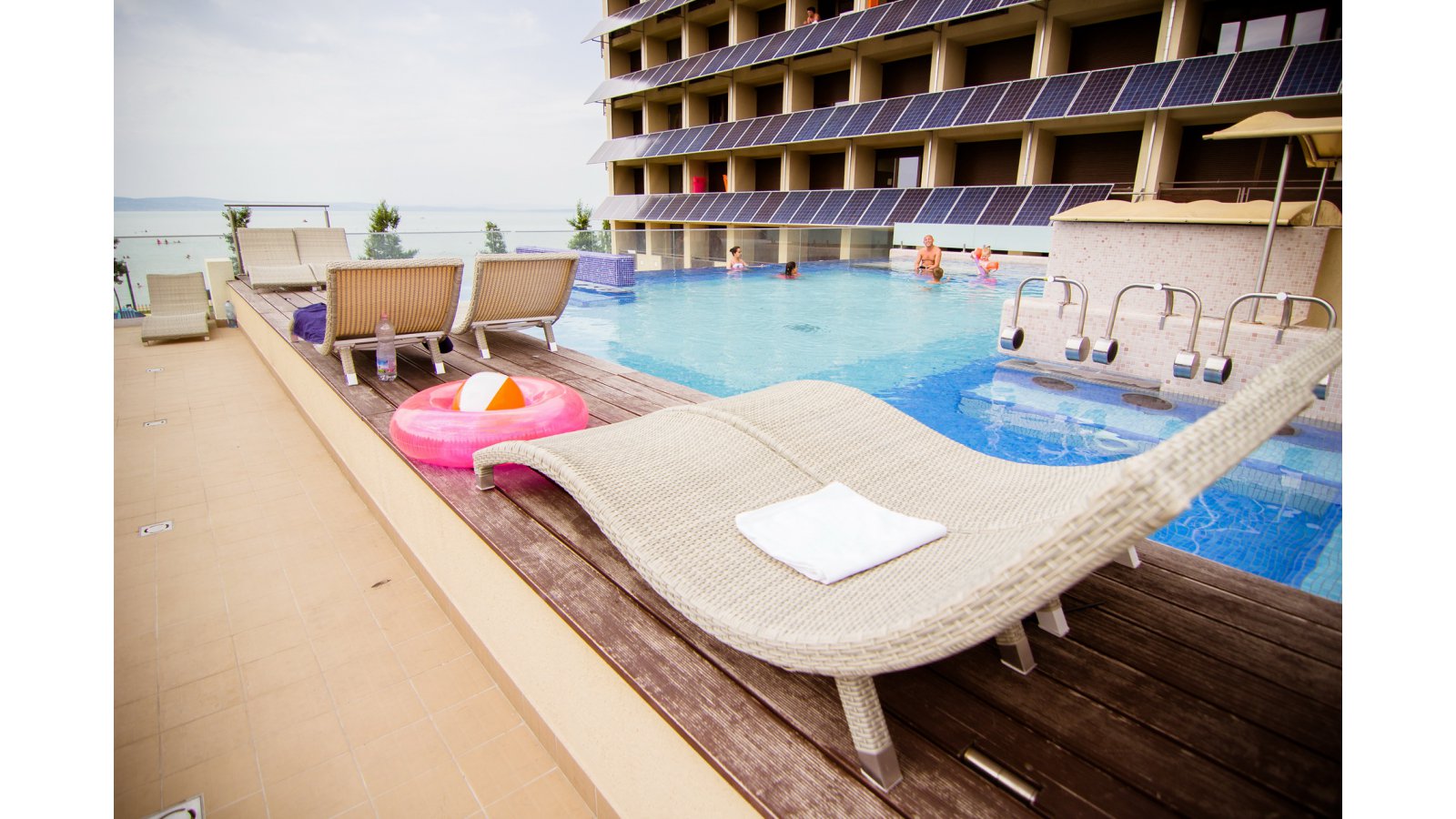 Balaton Hotel & Restaurant