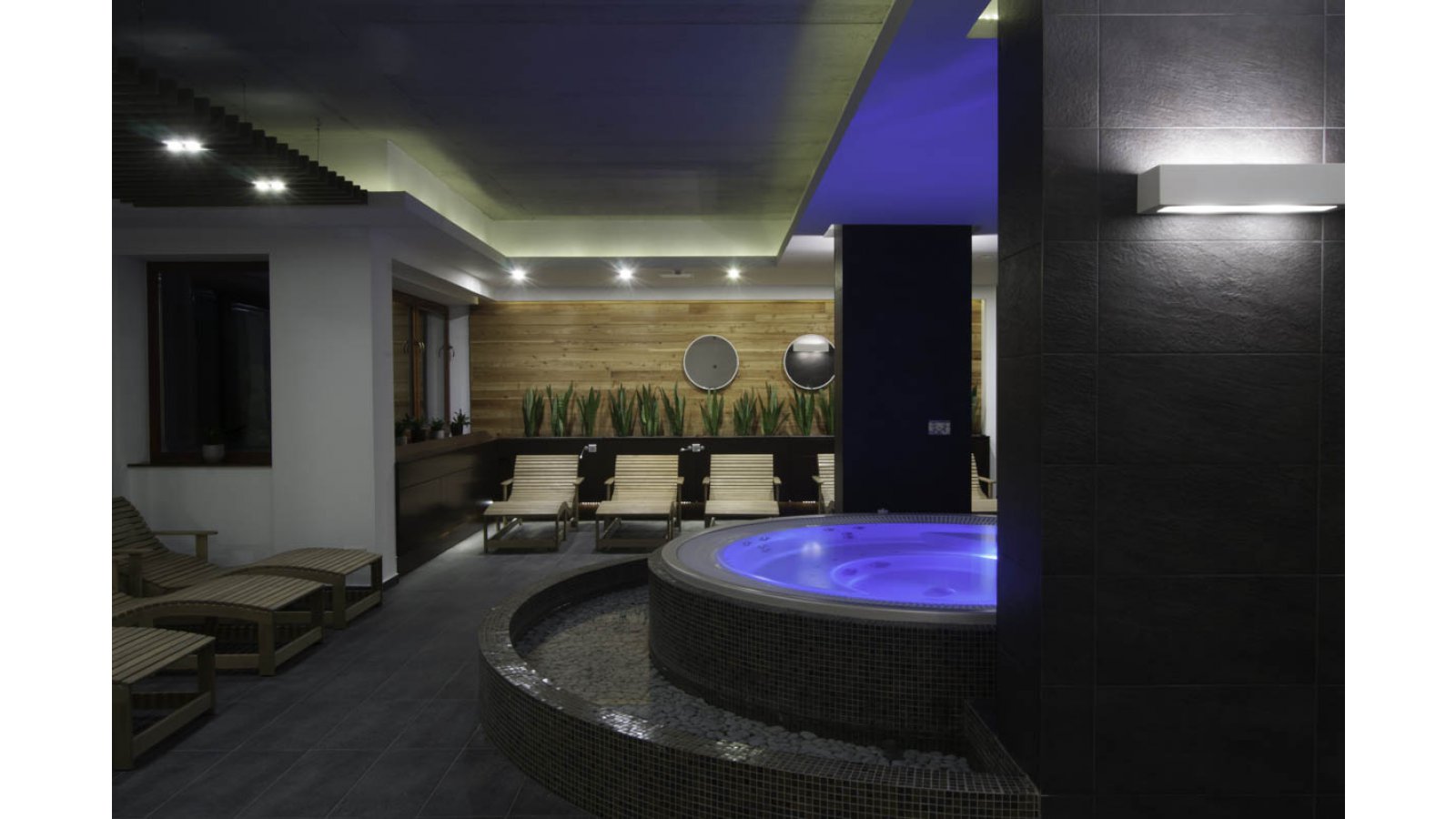 Bassiana Hotel és Étterem