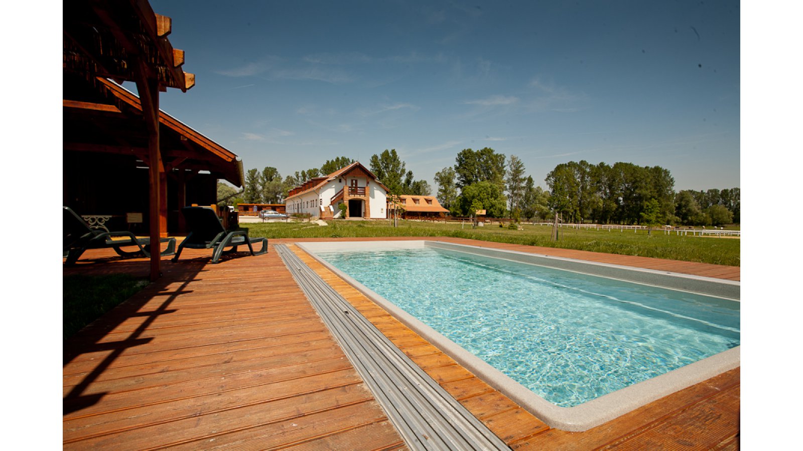 Equital Lovasudvar és Wellness Panzió