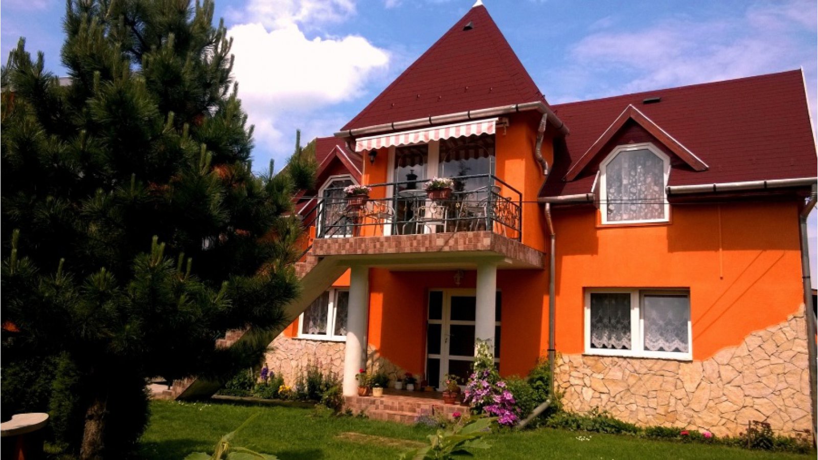 Liget Nyaralóház és Apartman Liget