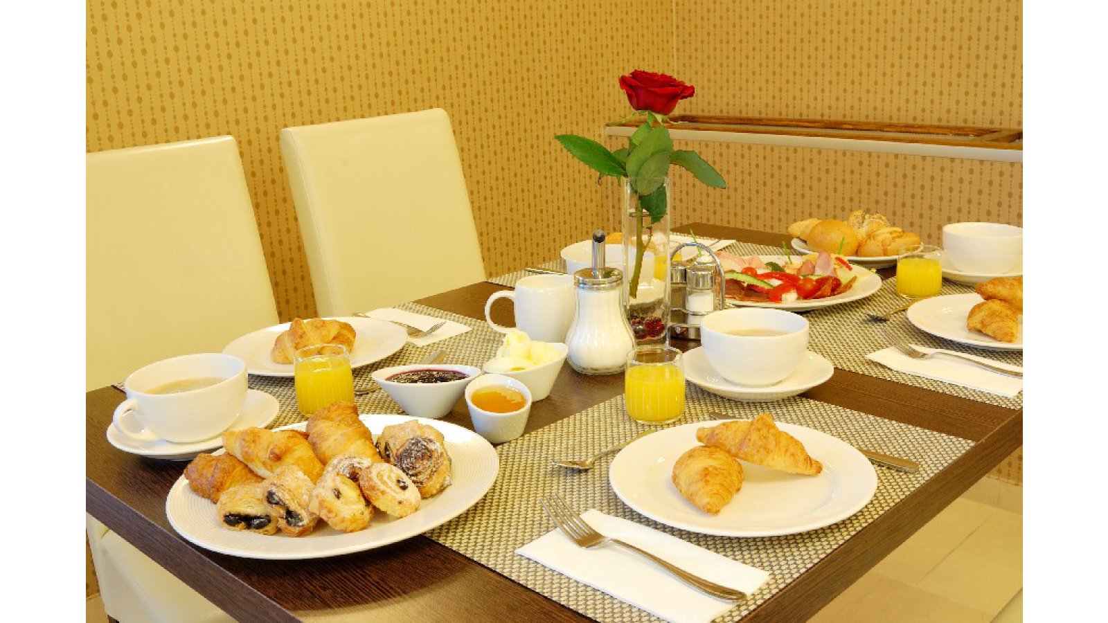 Rubin Wellness & Conference Hotel