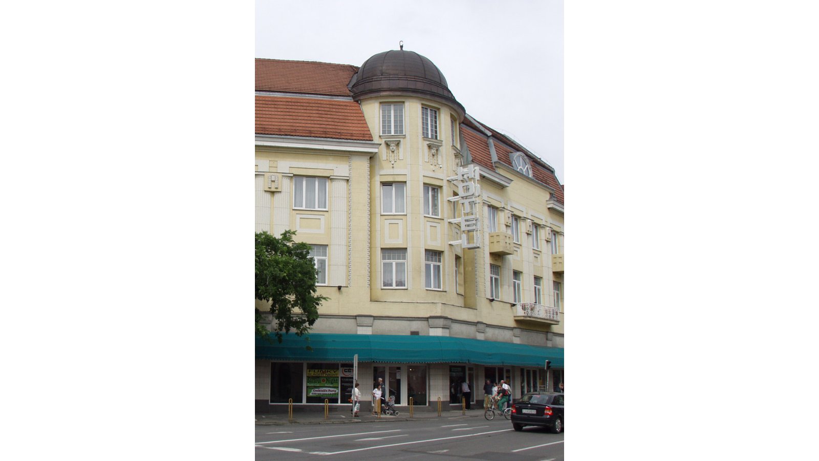 Hotel Centrál