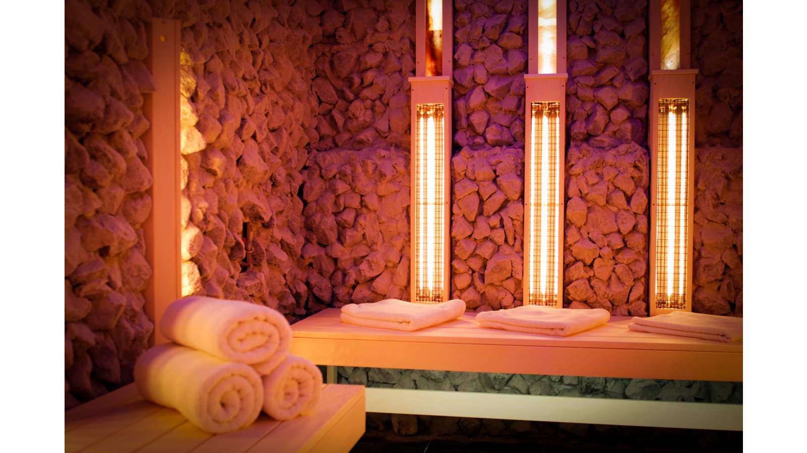 Balaton Hotel & Restaurant