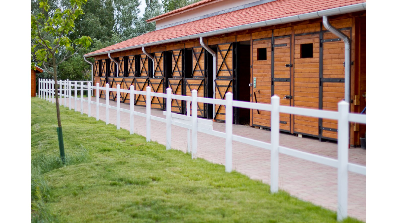 Equital Lovasudvar és Wellness Panzió