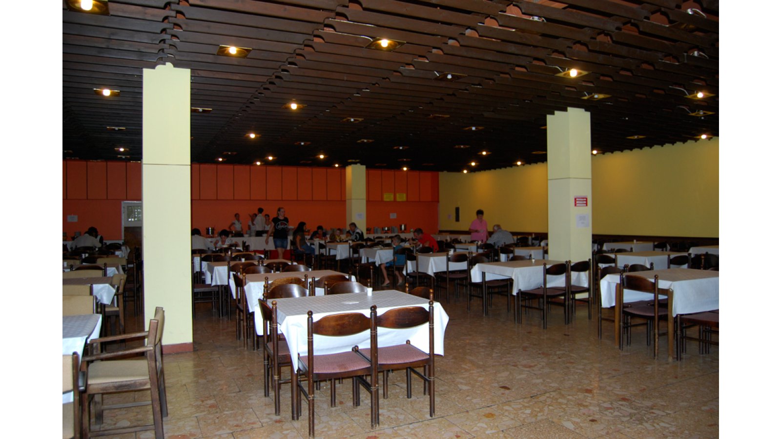 Hotel Lelle