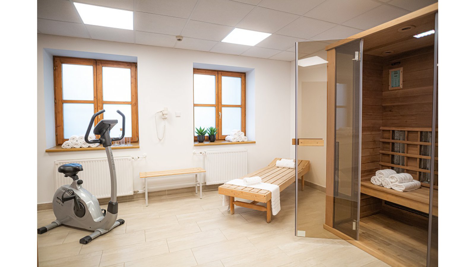 4 Évszak Hegyihotel