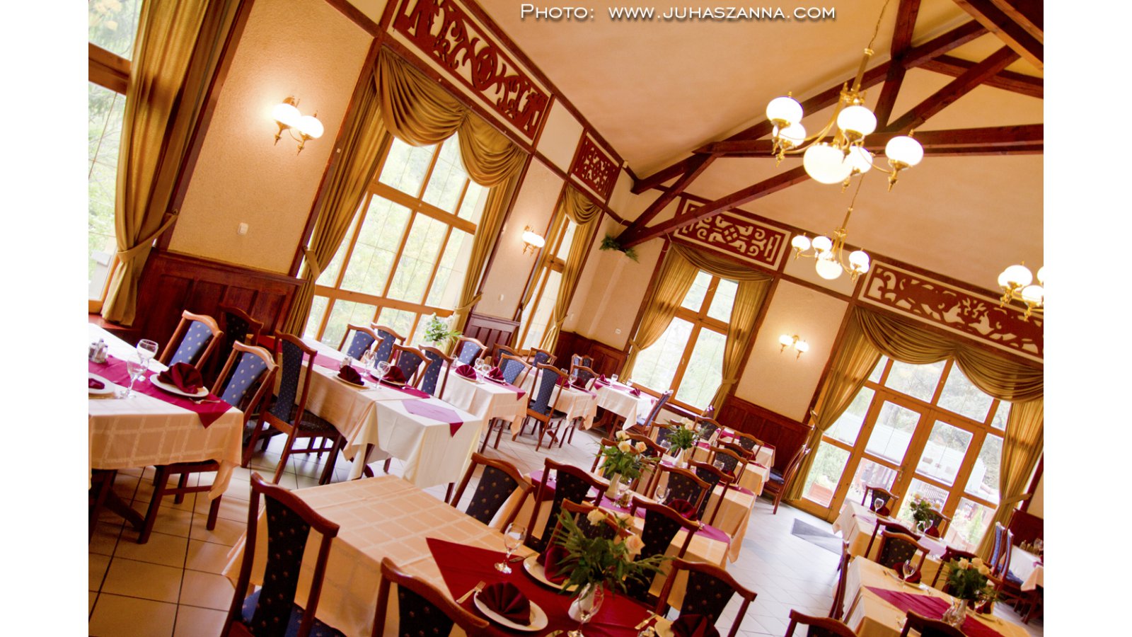 Hotel Tókert Szálloda és Étterem